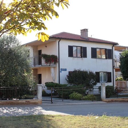 Apartments With A Parking Space Umag - 7057 Exterior photo