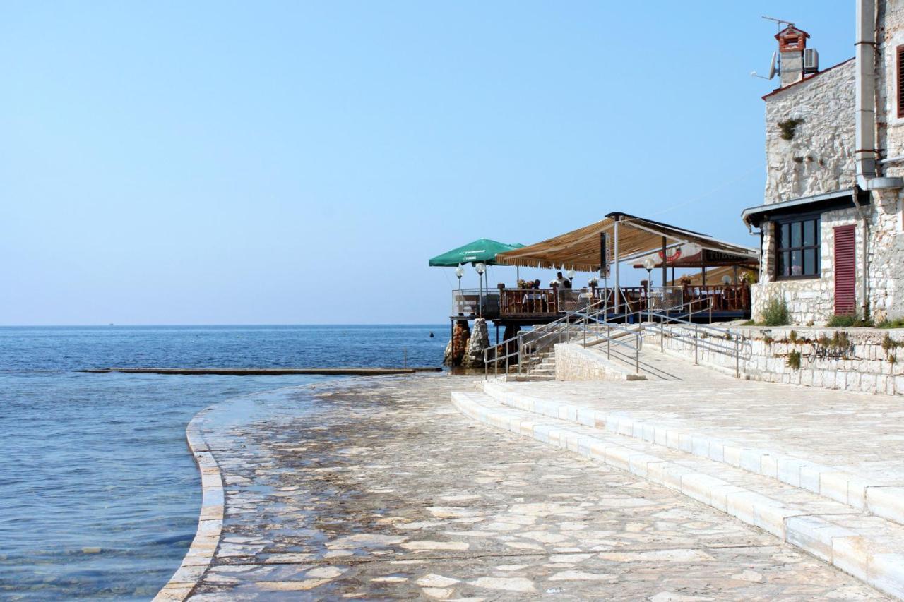 Apartments With A Parking Space Umag - 7057 Exterior photo